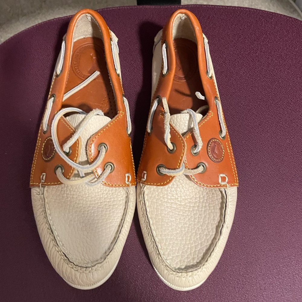 Dooney and Burke boat shoes size 7.5